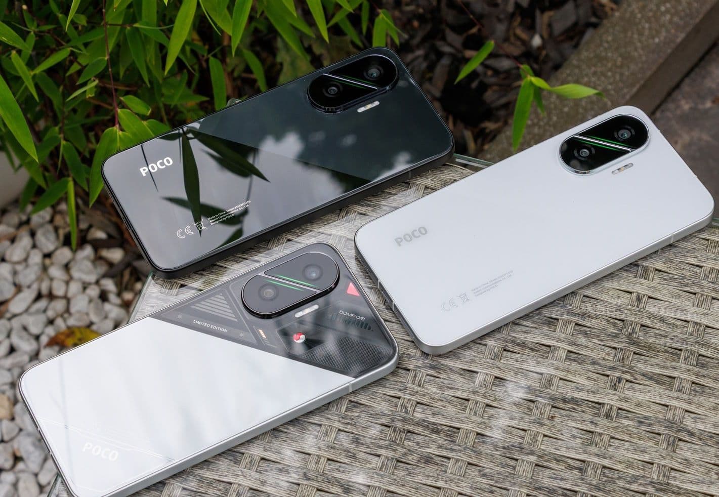 POCO F7 