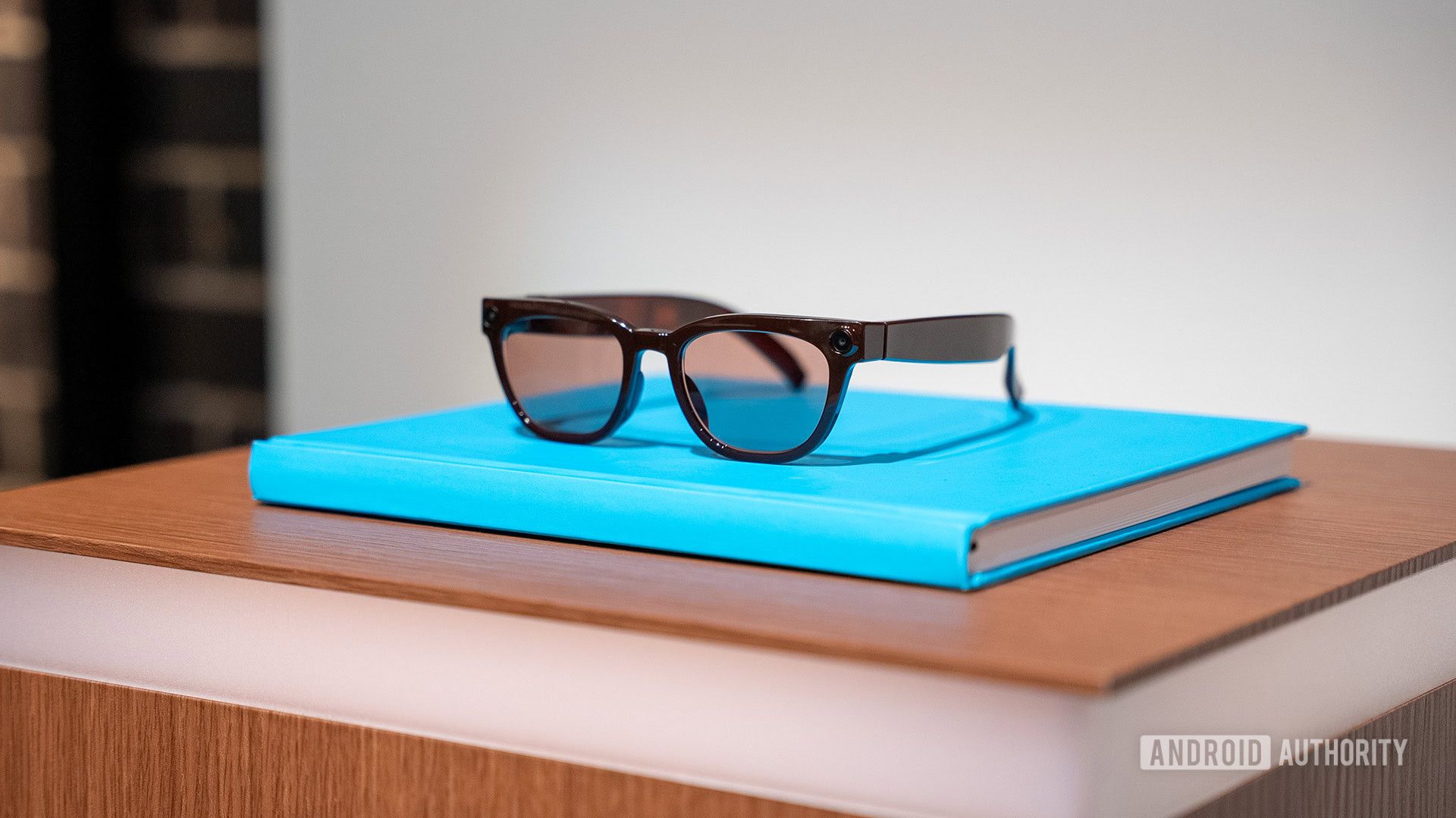 Смарт-очки Samsung Intelligent Eyewear на этапе подготовки к релизу
