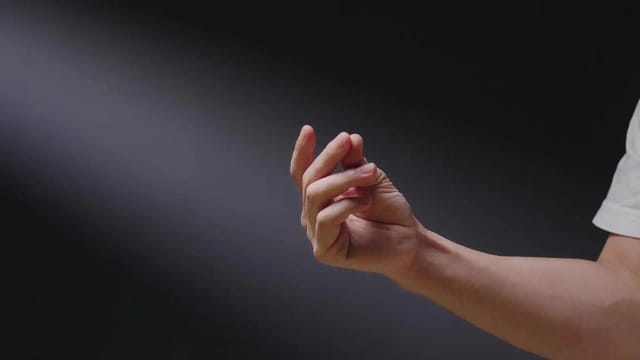 Зарядное устройство AOHI Youth 140 Вт GaN PD3.1 3-портовый тип C 