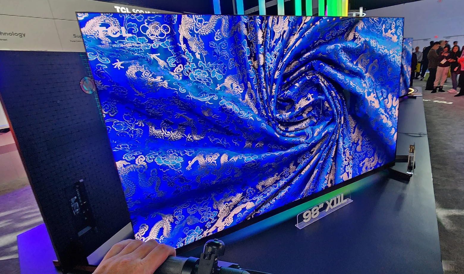 TCL X11L Super Quantum Dot Mini LED