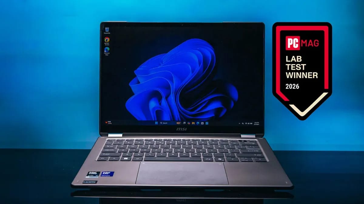 Ноутбук-трансформер MSI Prestige 14 Flip AI+ на столе
