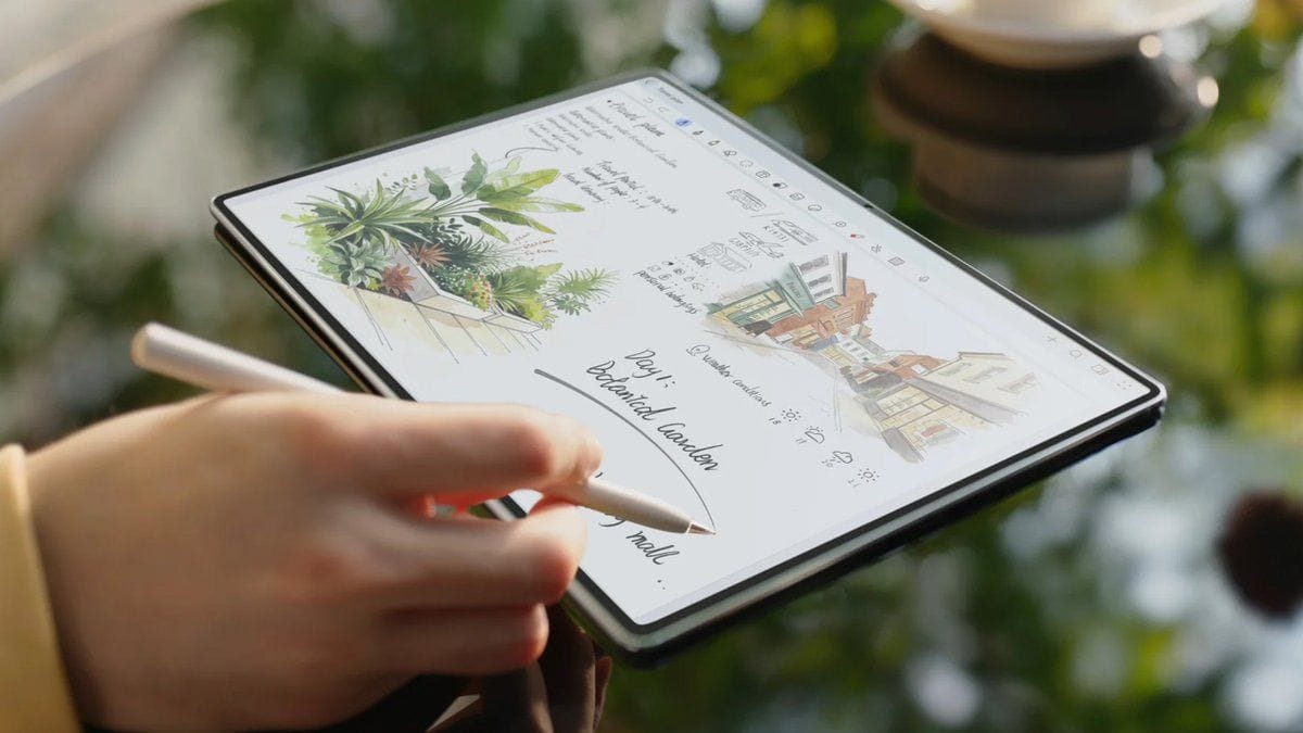 Планшет Huawei MatePad Pro Max на промо-изображении