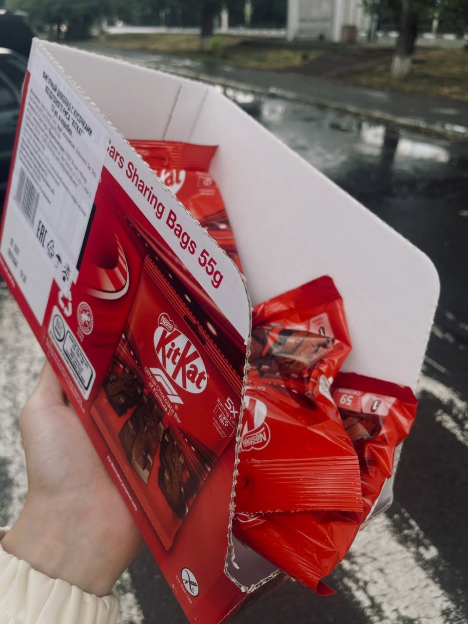 Шоколадные гоночные машинки KitKat